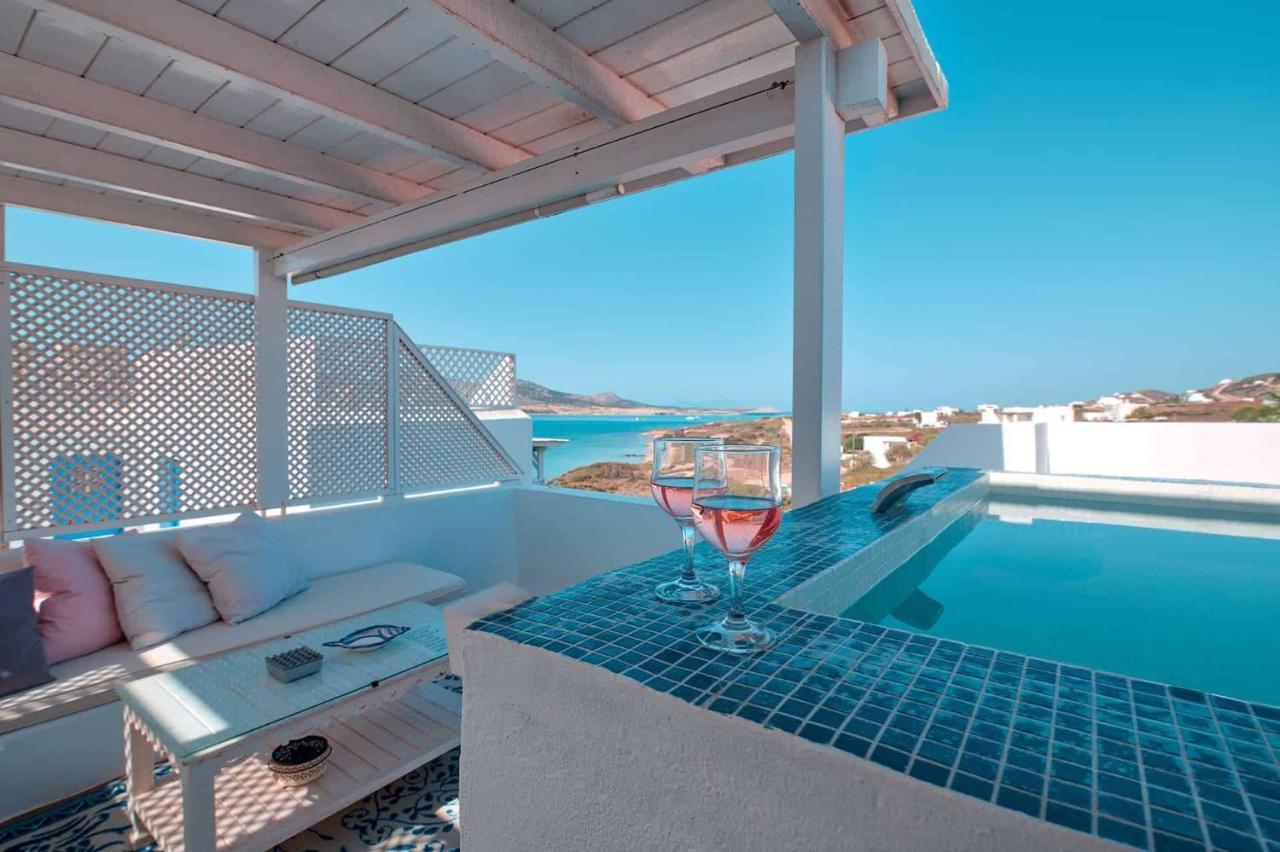Blue Dolphin Antiparos Villas And Suites Agios Georgios  Dış mekan fotoğraf