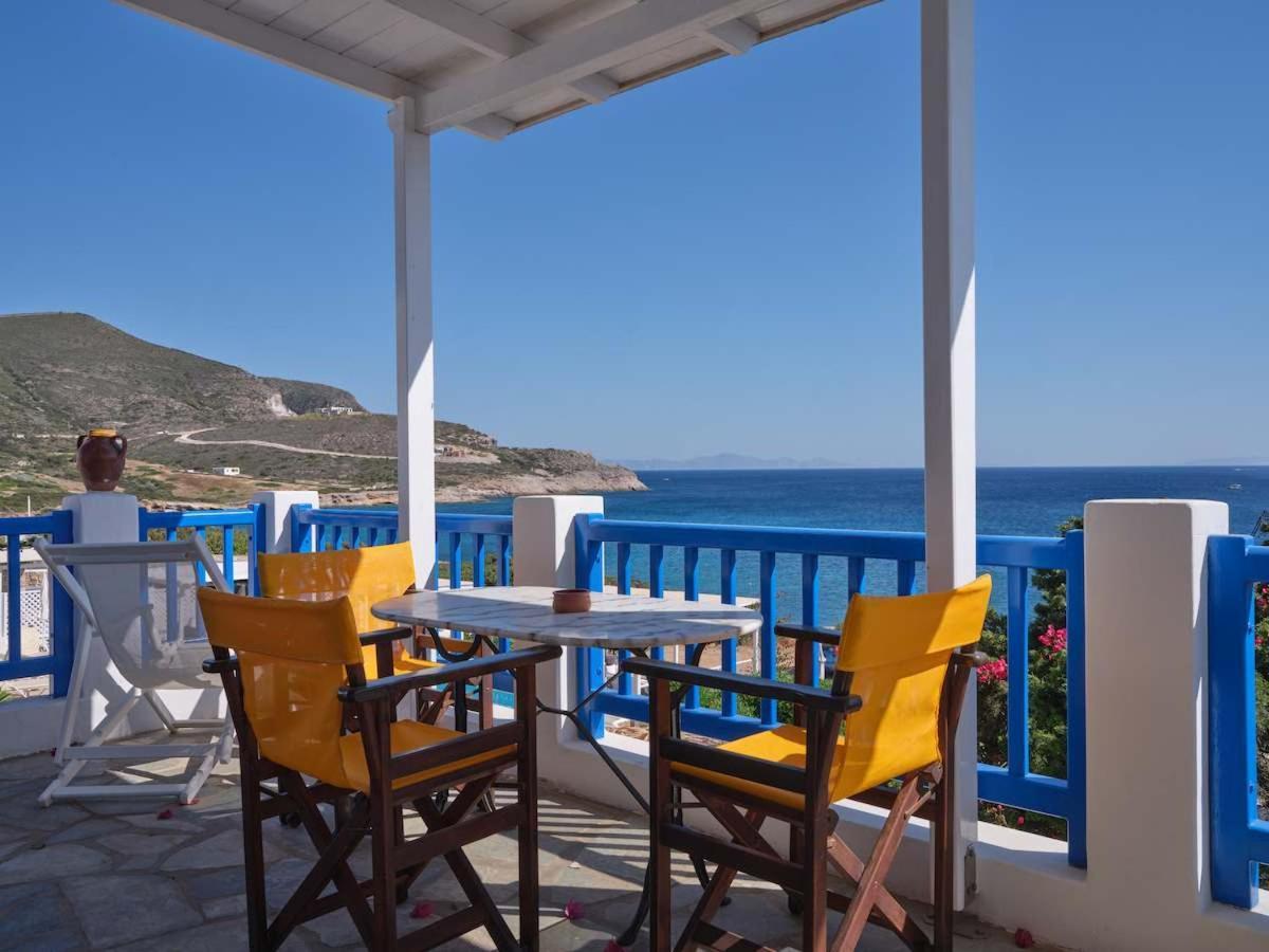 Blue Dolphin Antiparos Villas And Suites Agios Georgios  Dış mekan fotoğraf