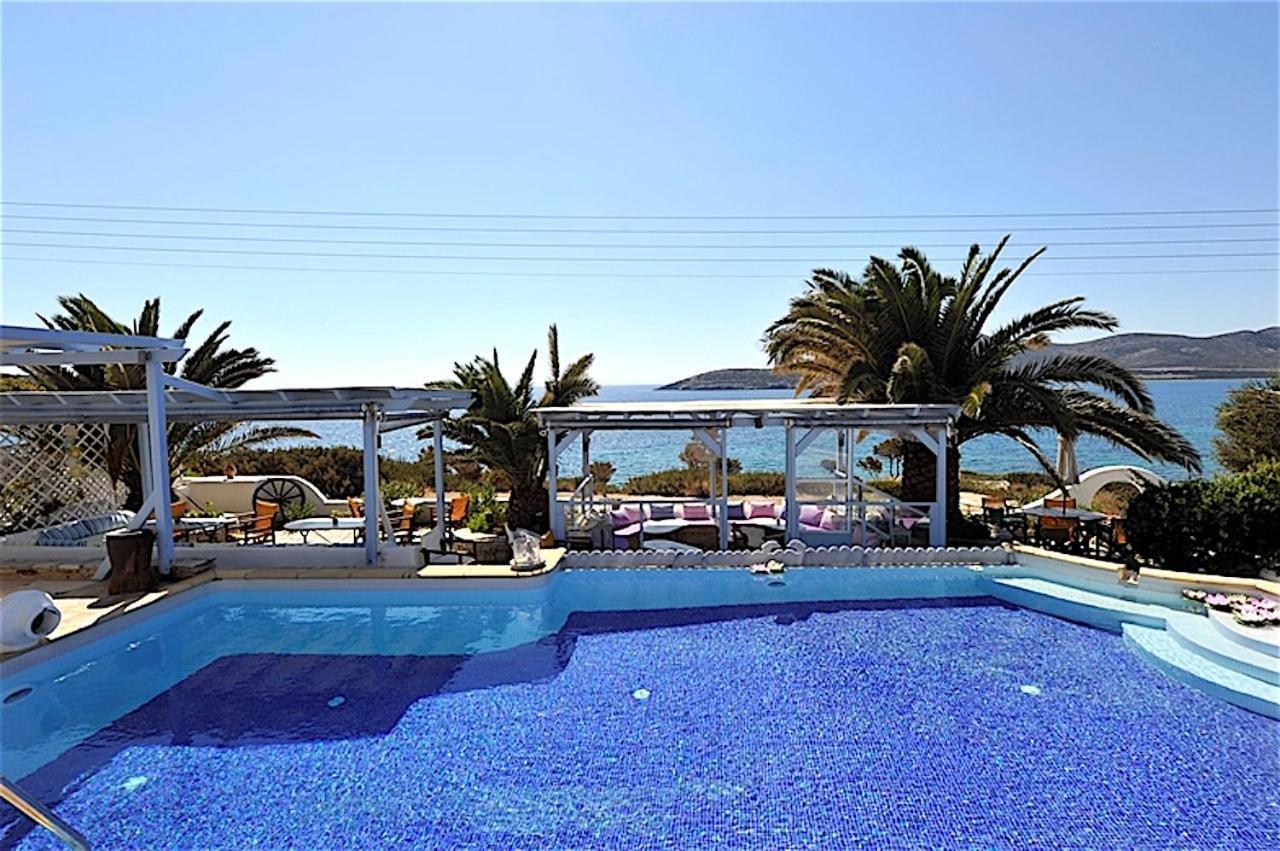 Blue Dolphin Antiparos Villas And Suites Agios Georgios  Dış mekan fotoğraf