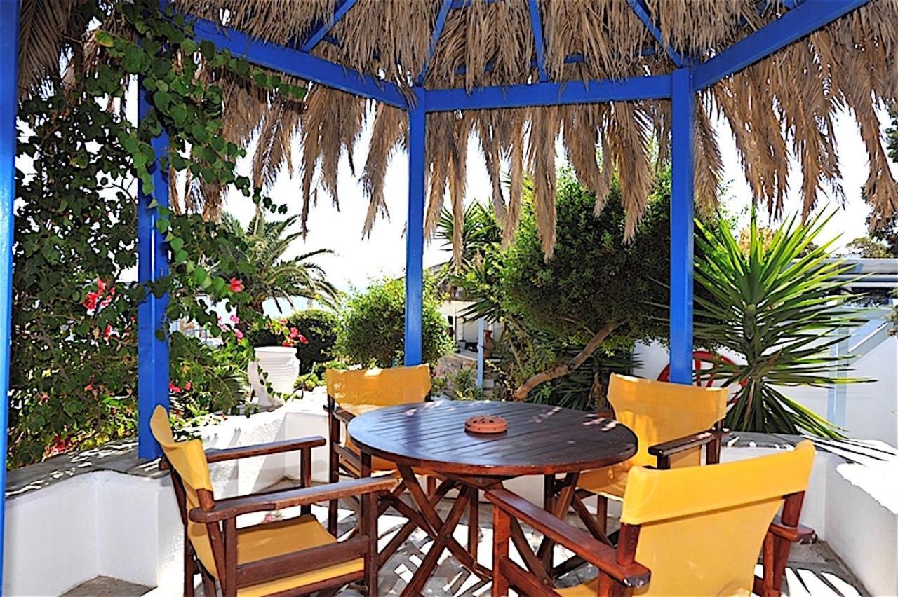 Blue Dolphin Antiparos Villas And Suites Agios Georgios  Dış mekan fotoğraf