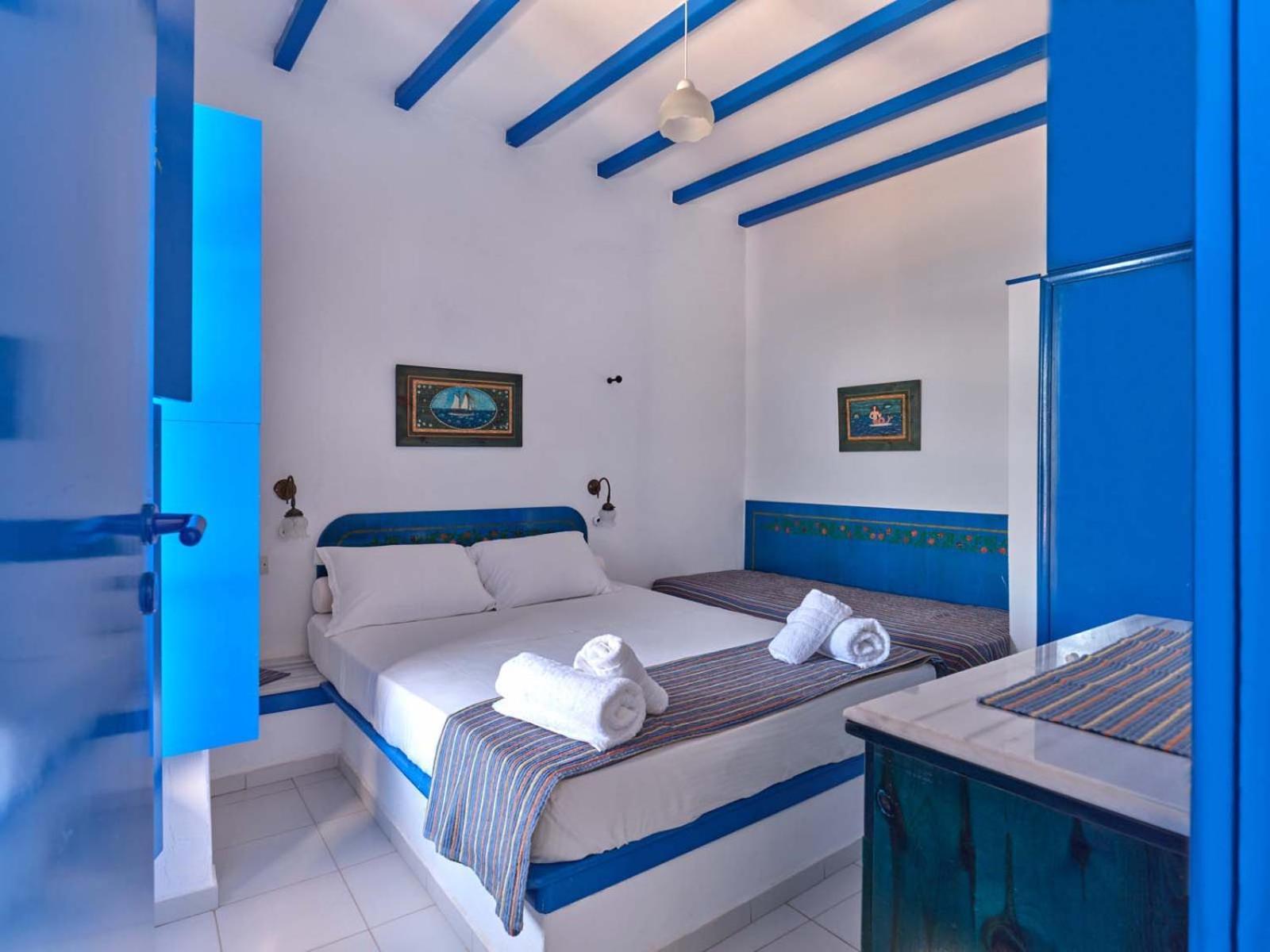 Blue Dolphin Antiparos Villas And Suites Agios Georgios  Dış mekan fotoğraf