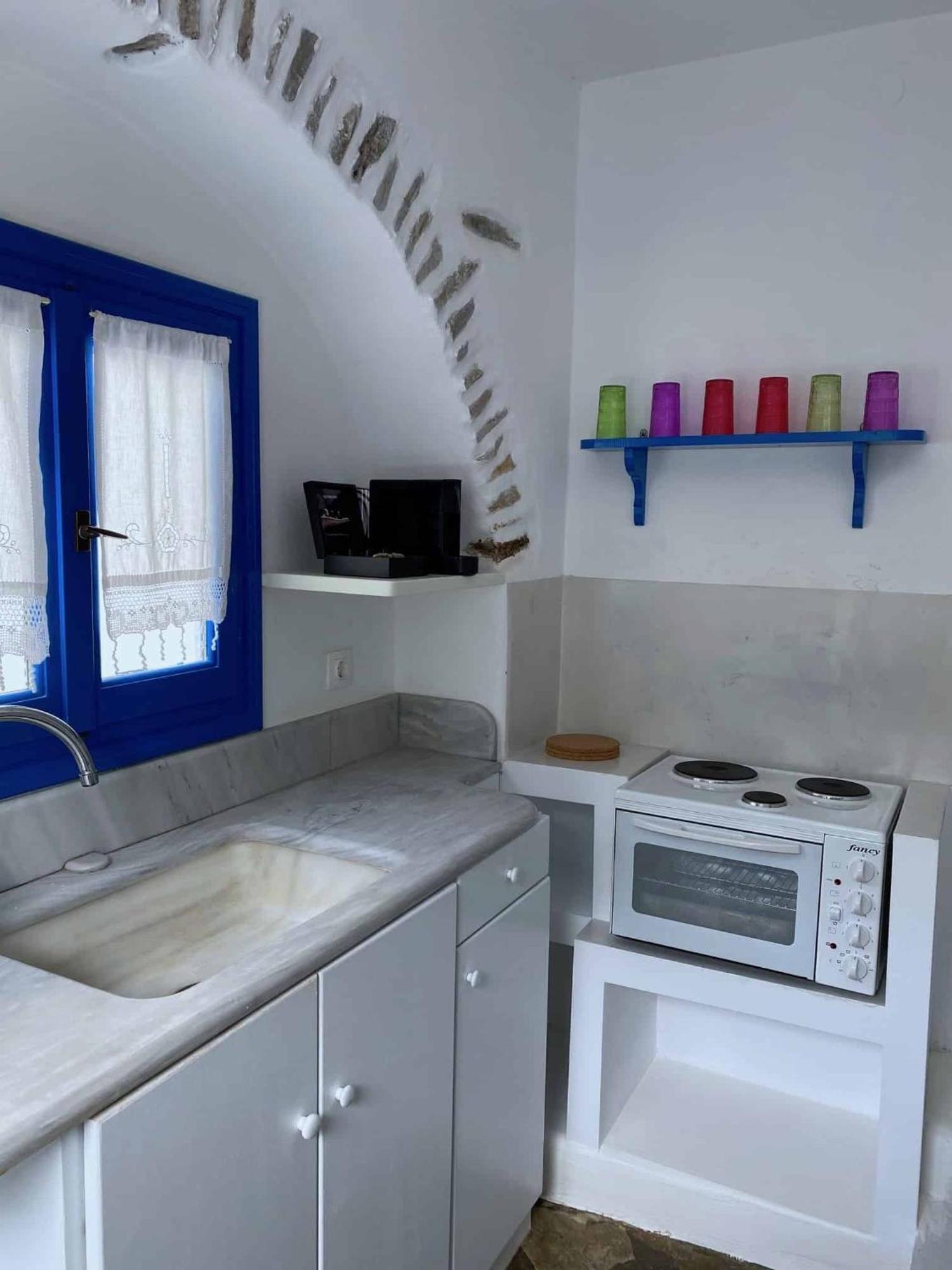 Blue Dolphin Antiparos Villas And Suites Agios Georgios  Dış mekan fotoğraf