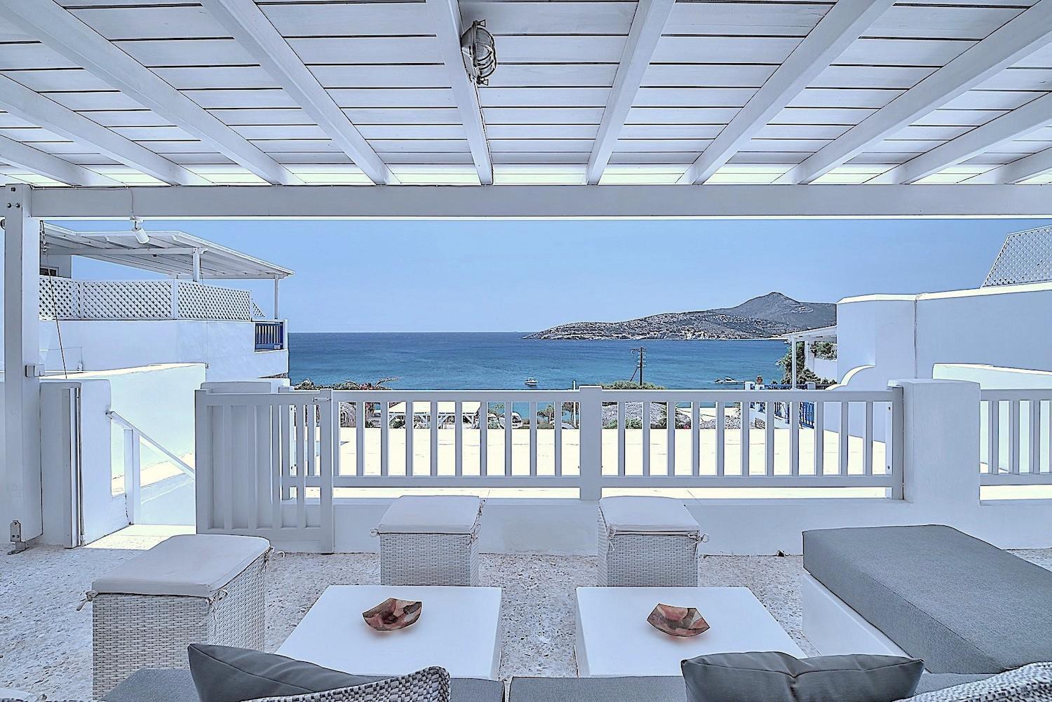 Blue Dolphin Antiparos Villas And Suites Agios Georgios  Dış mekan fotoğraf