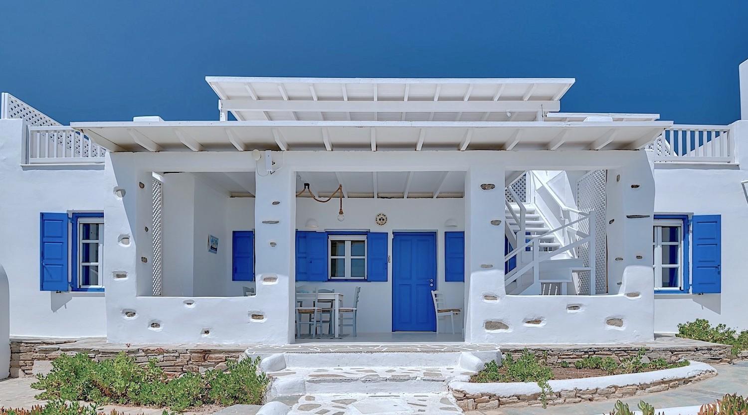 Blue Dolphin Antiparos Villas And Suites Agios Georgios  Dış mekan fotoğraf