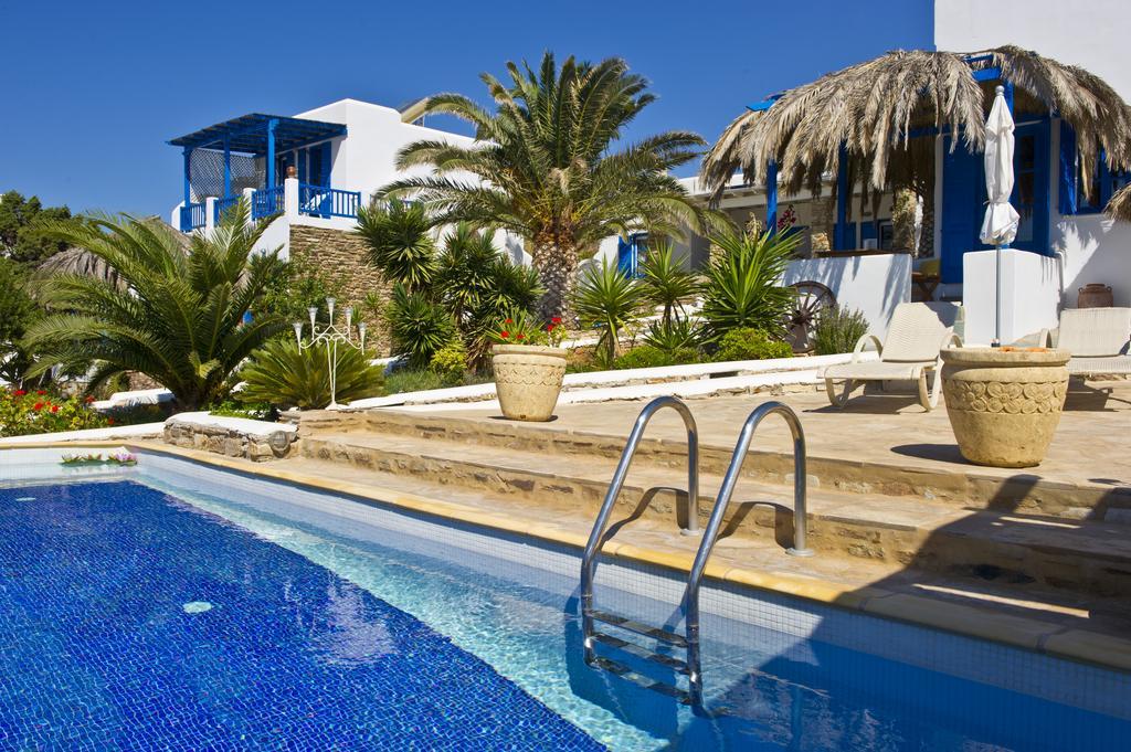 Blue Dolphin Antiparos Villas And Suites Agios Georgios  Dış mekan fotoğraf